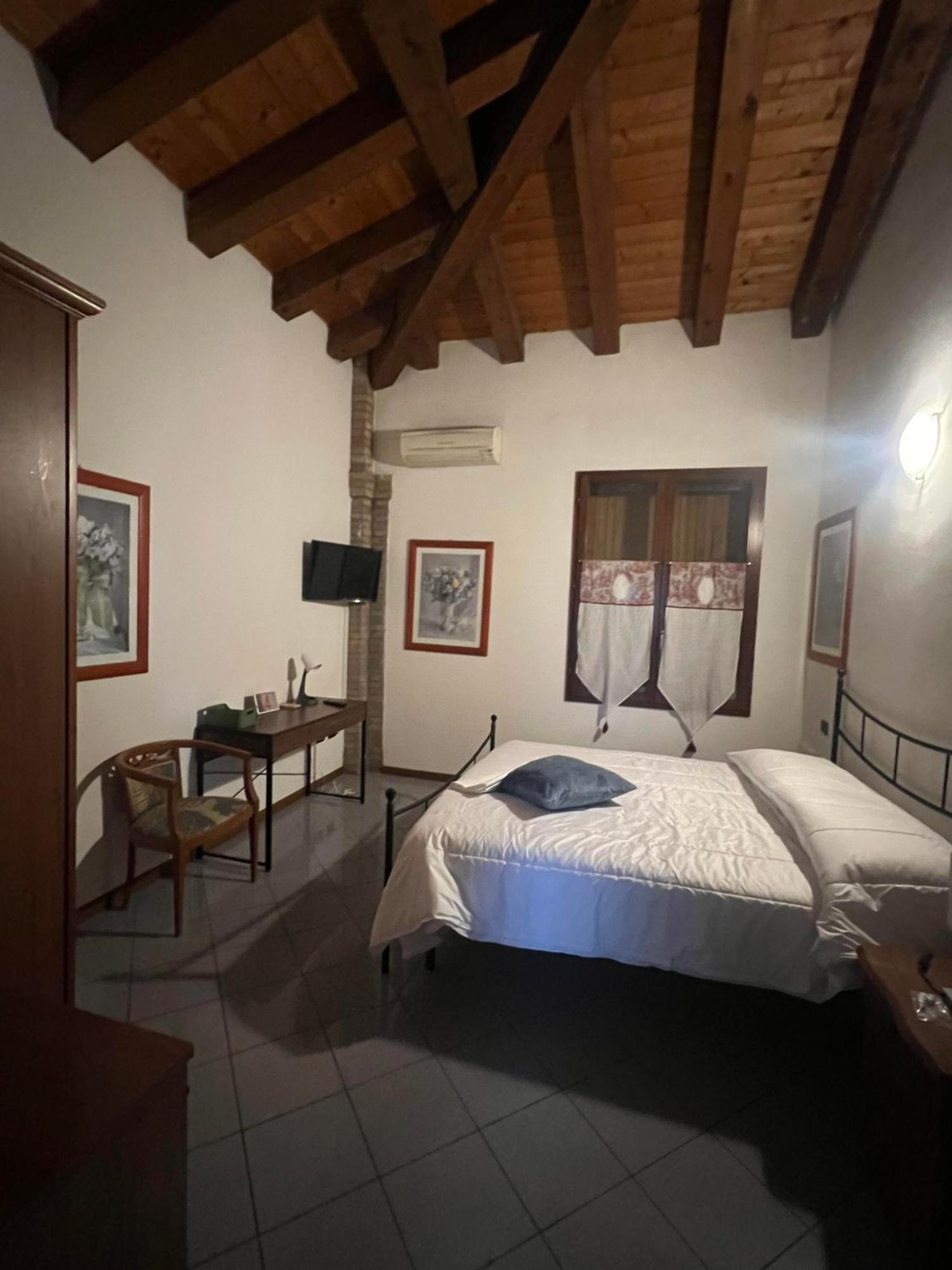 La Divina Hotel Sant'Agata Bolognese Exterior photo